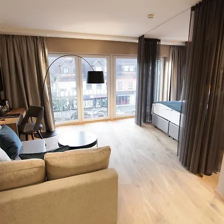 Aurelia Hotel 4*