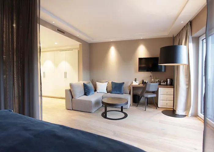 Отель Aurelia 4*